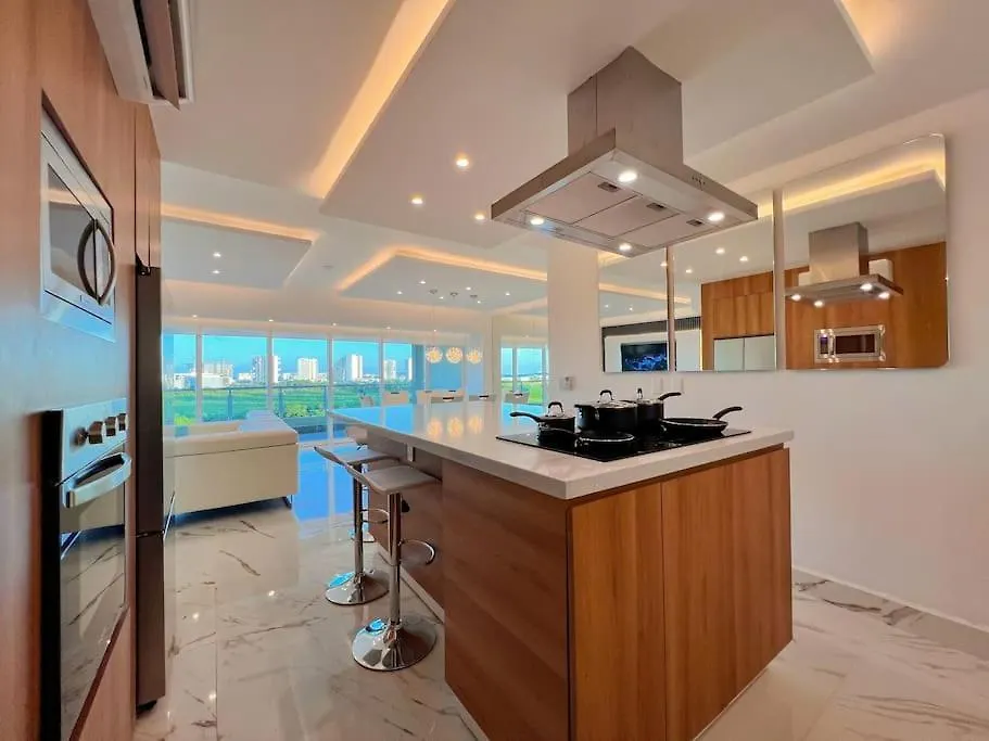 Luxury 3Br Apartment • Cancun 0*,